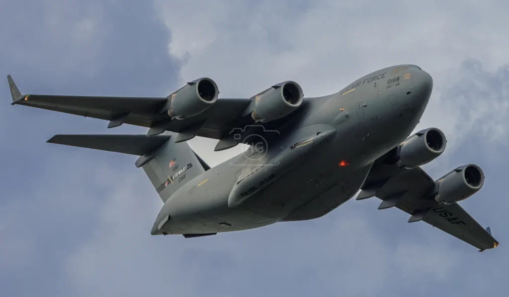 4M7A3371