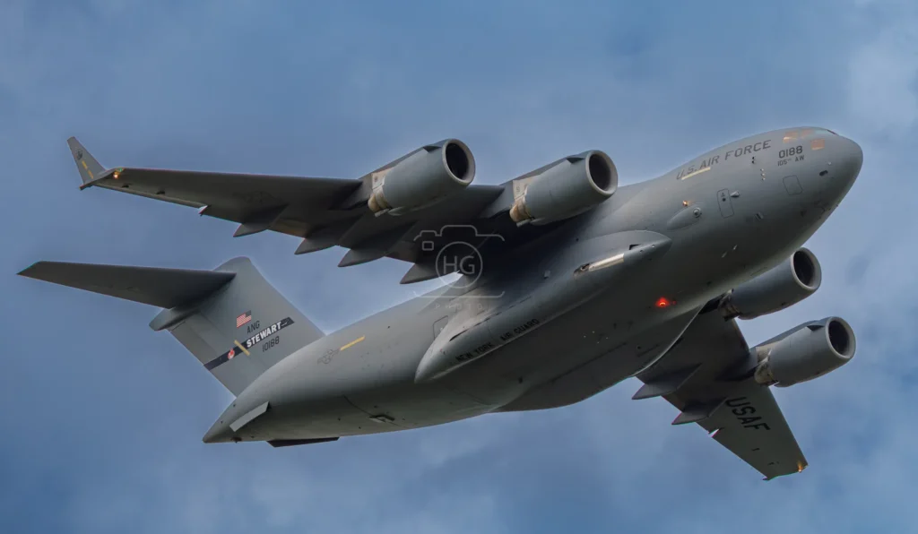 4M7A3443